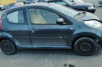 Pretensionneur de ceinture avant gauche PEUGEOT 107