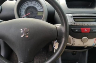 Pretensionneur de ceinture avant gauche PEUGEOT 107