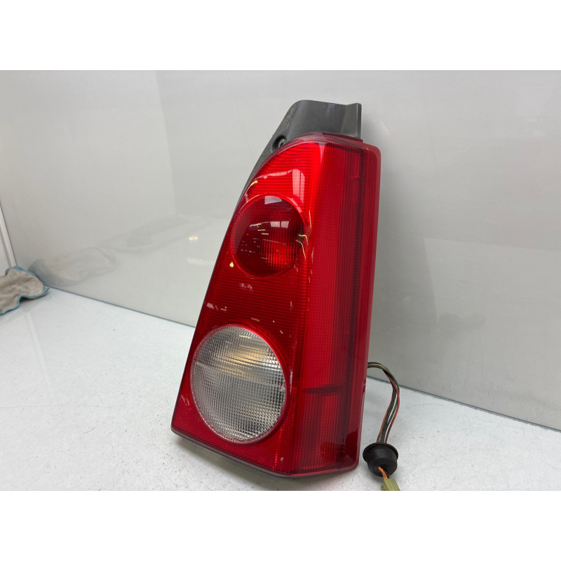 Feu arriere principal droit (feux) OPEL AGILA A Photo n°5