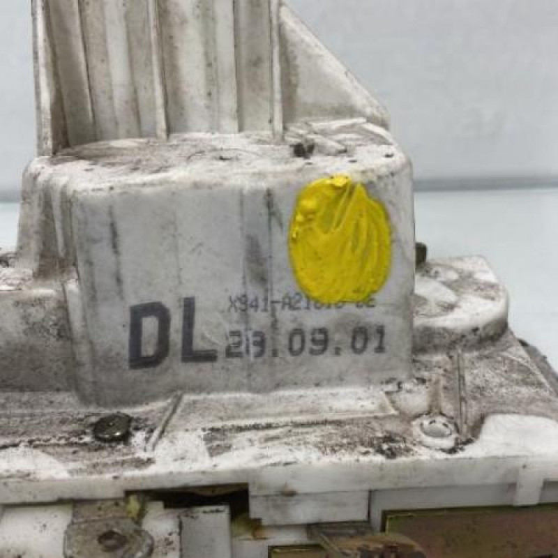 Serrure avant gauche FORD MONDEO 2 Photo n°2