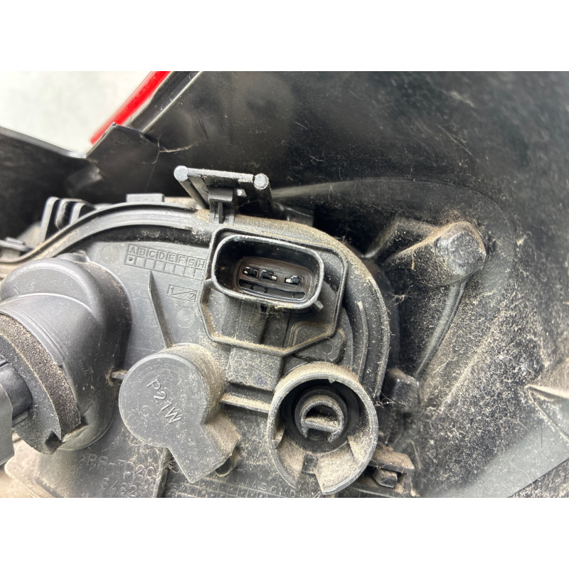 Feu arriere principal gauche (feux) OPEL CORSA E Photo n°2