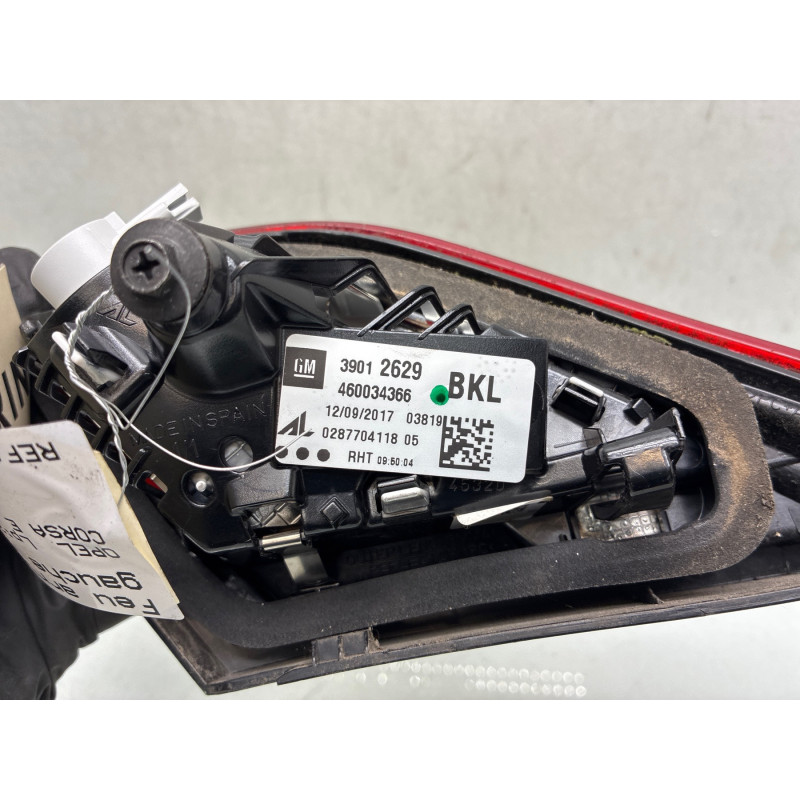Feu arriere secondaire gauche (feux) OPEL CORSA E Photo n°3