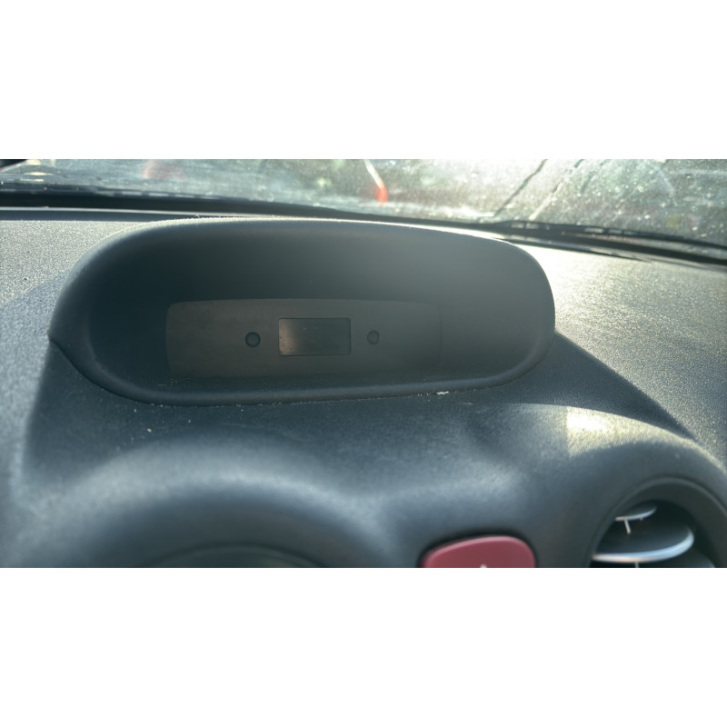 Feu arriere principal gauche (feux) CITROEN C2 Photo n°19