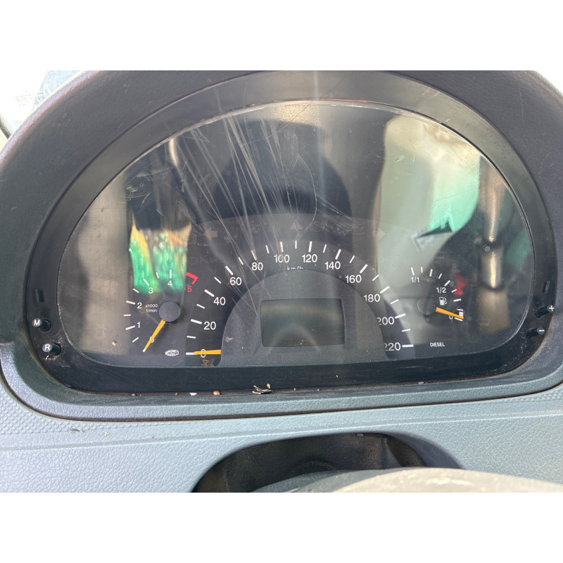 Aile avant gauche MERCEDES VITO 639 Photo n°5