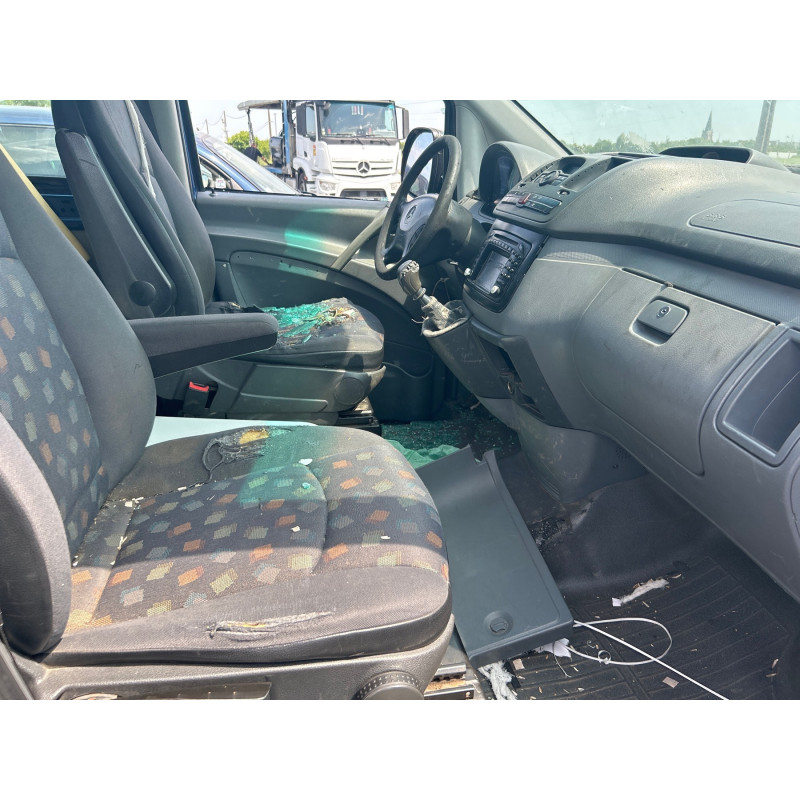 Aile avant gauche MERCEDES VITO 639 Photo n°15