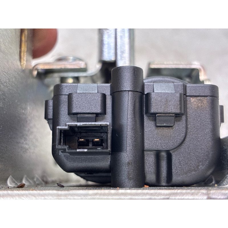 Serrure de coffre SMART ROADSTER Photo n°5
