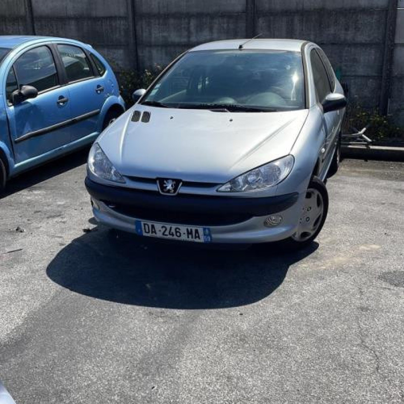 Pretensionneur de ceinture avant droit PEUGEOT 206 Photo n°4