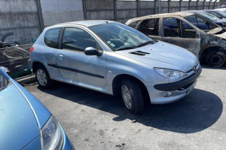 Pretensionneur de ceinture avant droit PEUGEOT 206