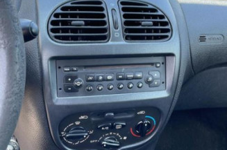 Pretensionneur de ceinture avant droit PEUGEOT 206