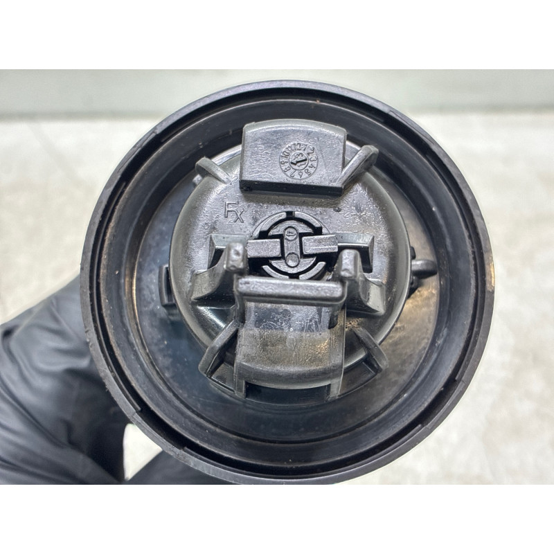 Bouchon de carburant PEUGEOT 2008 1 Photo n°4