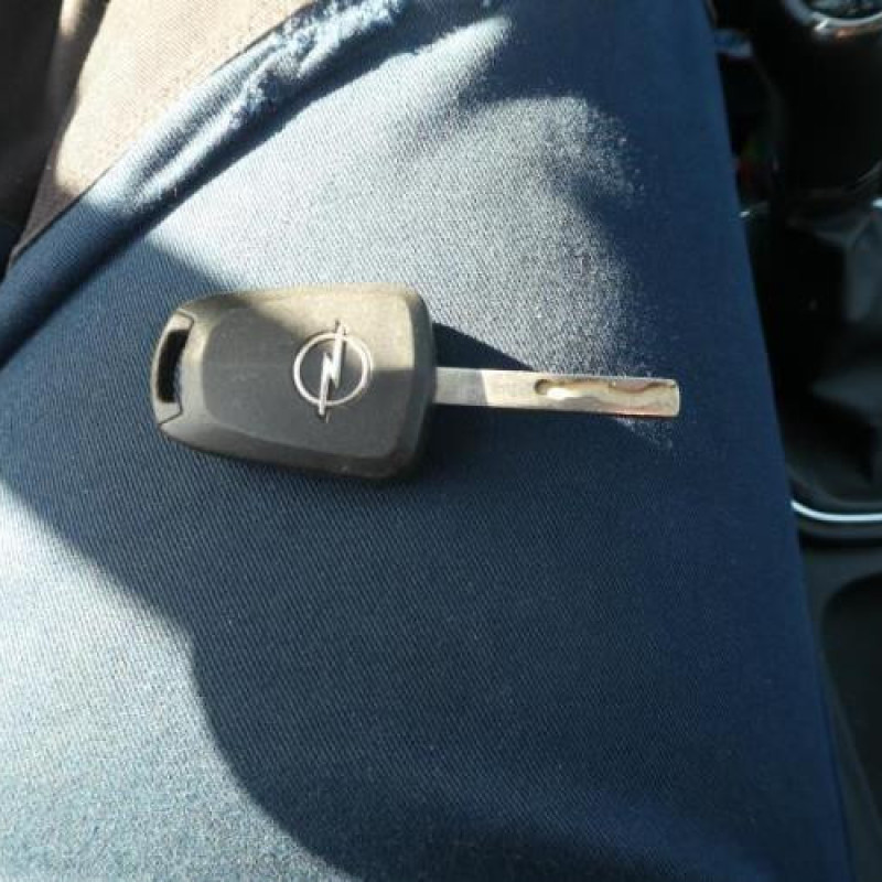 Boitier air bag OPEL CORSA D Photo n°11