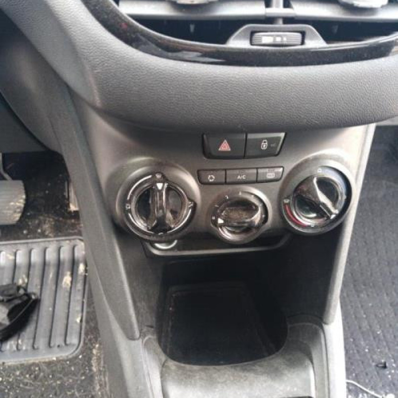 Com (Bloc Contacteur Tournant+Commodo Essuie Glace+Commodo Phare) PEUGEOT 208 1 Photo n°20