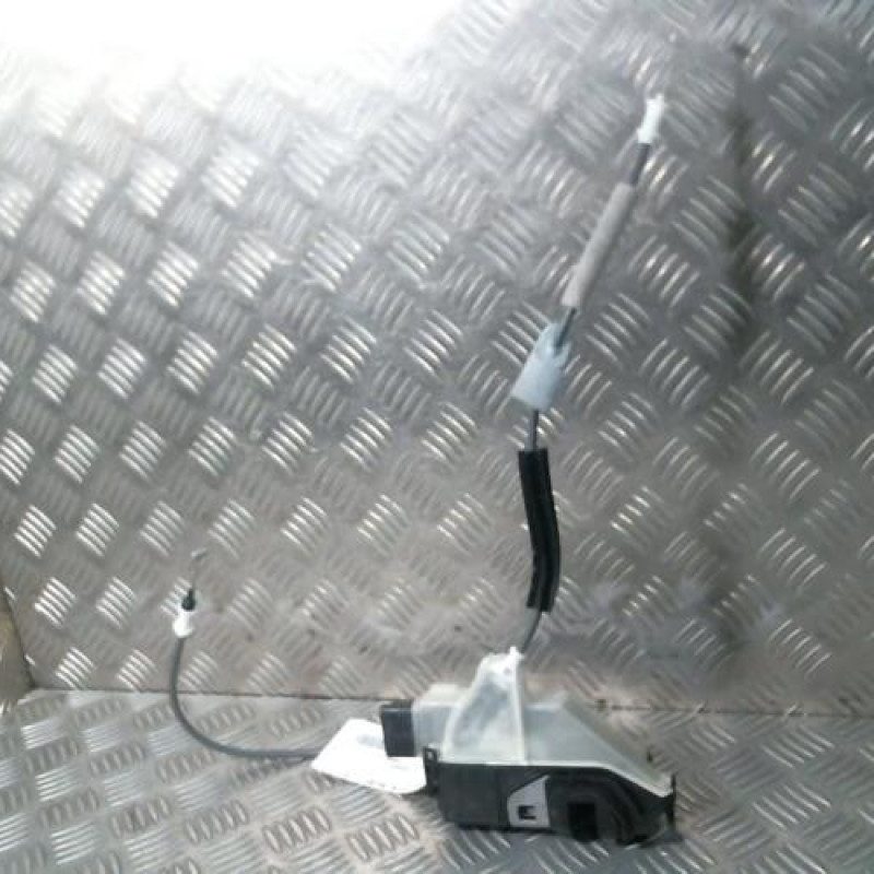 Serrure avant droit OPEL CORSA F Photo n°1
