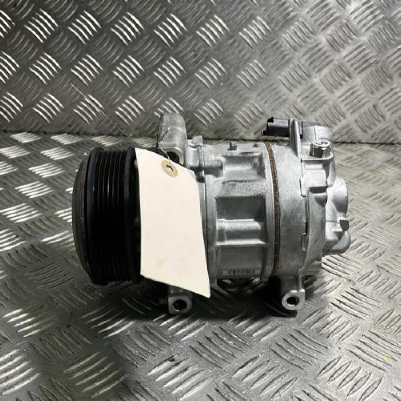Compresseur clim OPEL CORSA F Photo n°1