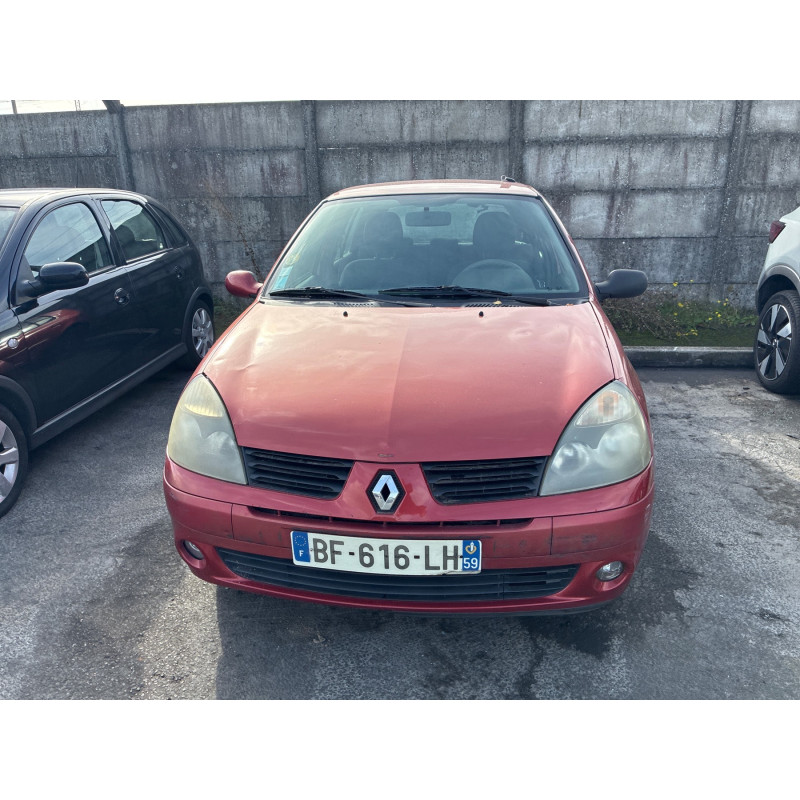 RENAULT CLIO 2 PHASE 2 1.2i - 16V Photo n°5