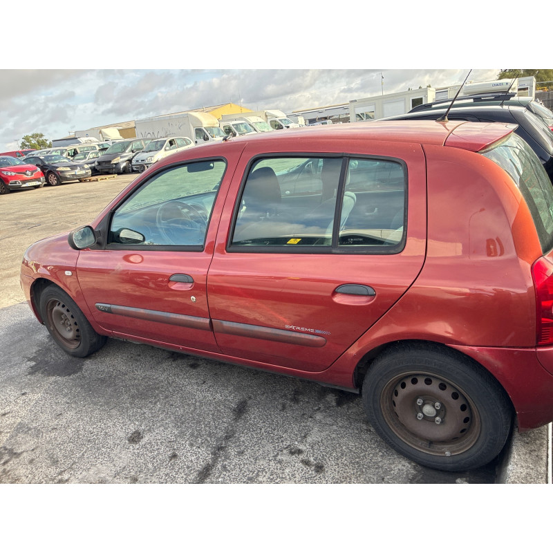 RENAULT CLIO 2 PHASE 2 1.2i - 16V Photo n°8