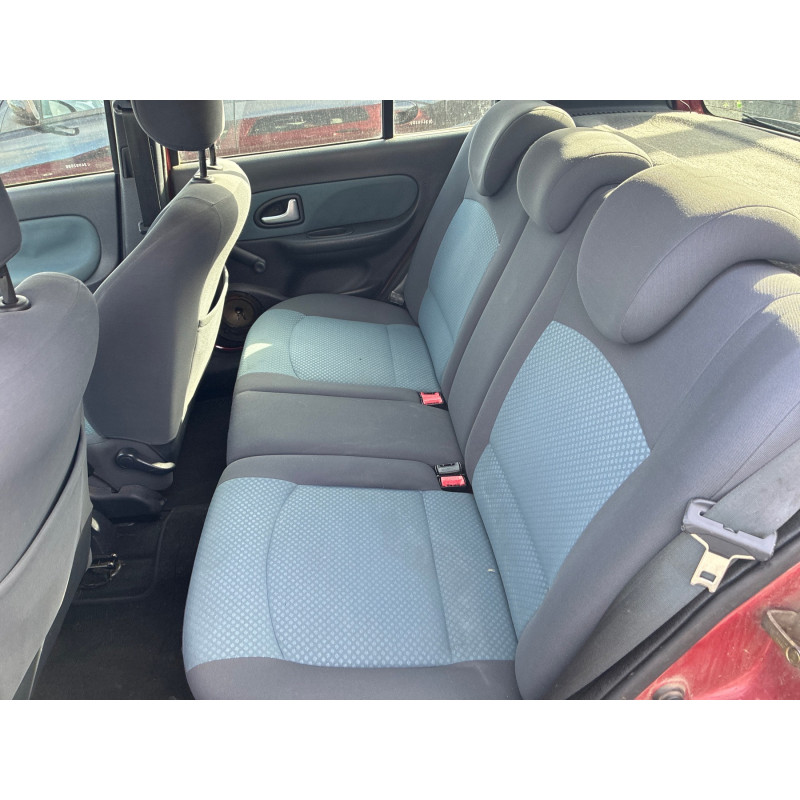 RENAULT CLIO 2 PHASE 2 1.2i - 16V Photo n°10