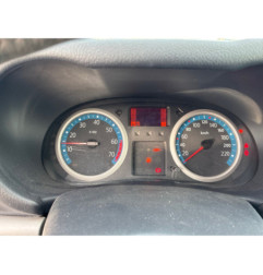 RENAULT CLIO 2 PHASE 2 1.2i - 16V