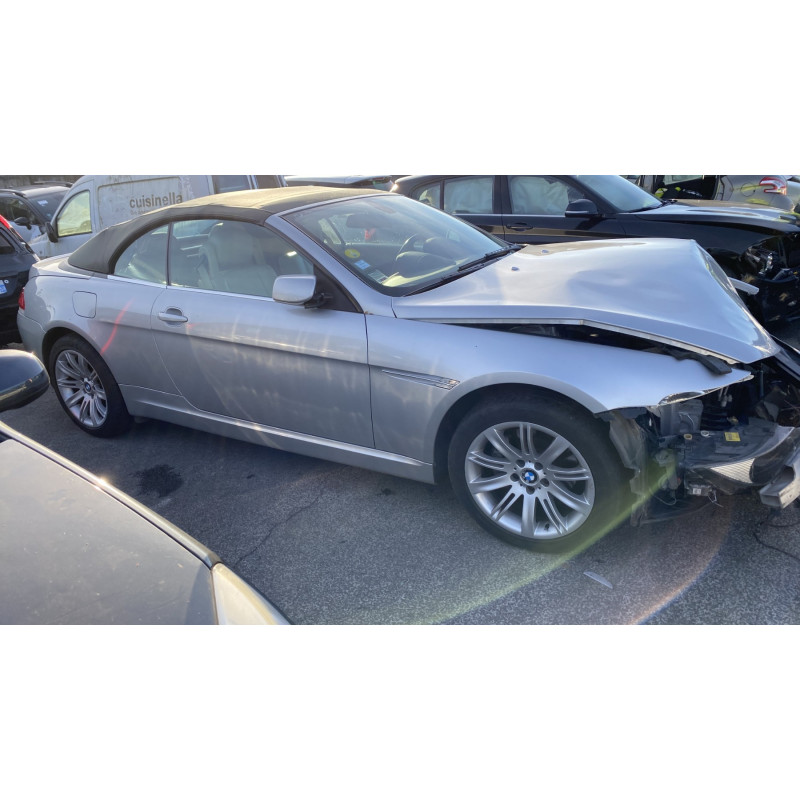 BMW SERIE 6 E64 CABRIO PHASE 1 630i 3.0i - 24V L6 Photo n°8
