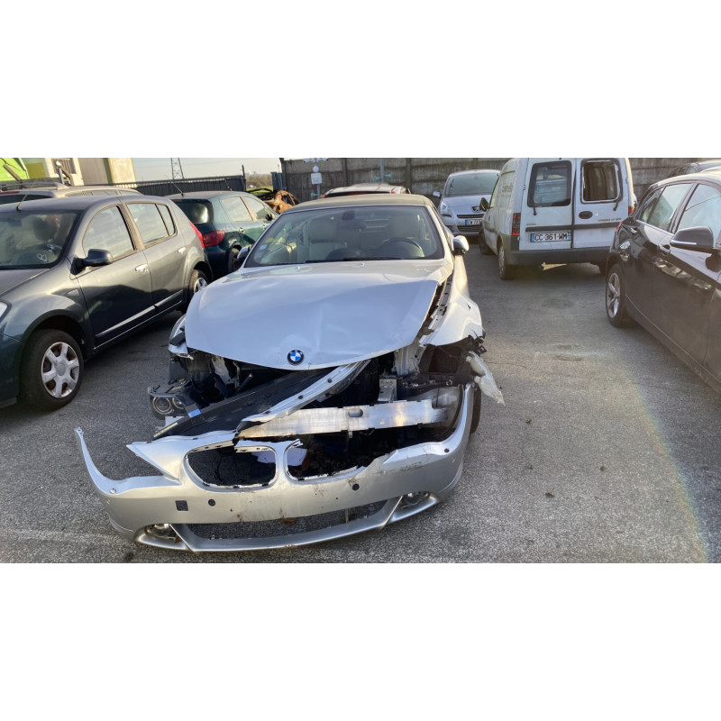 BMW SERIE 6 E64 CABRIO PHASE 1 630i 3.0i - 24V L6 Photo n°9