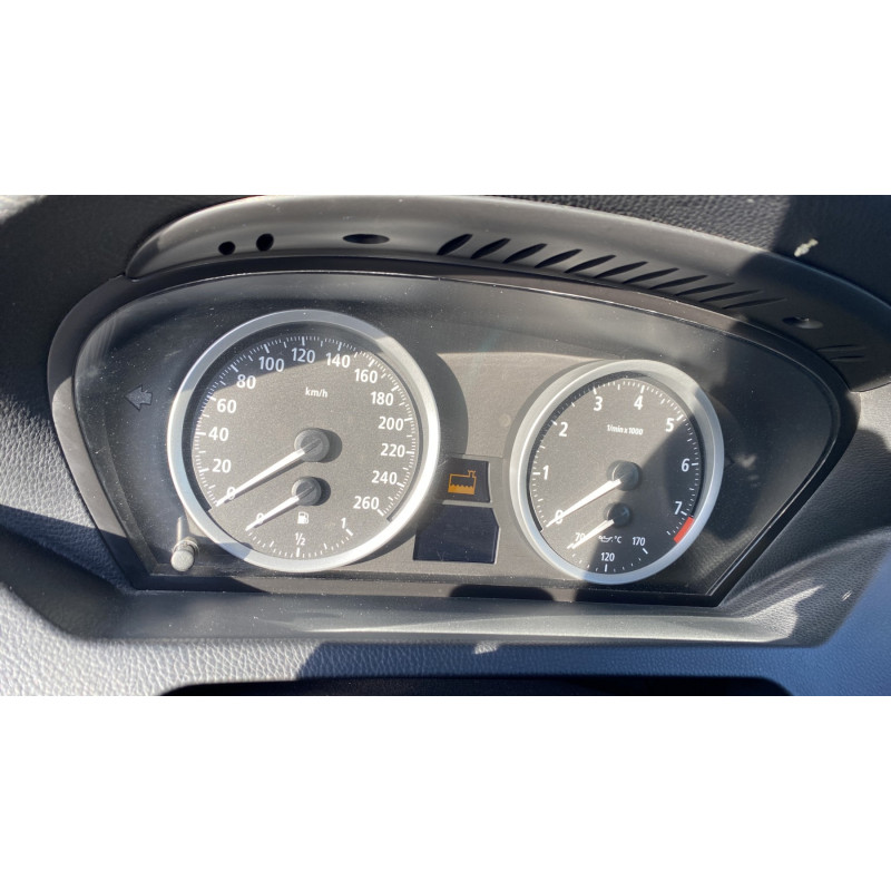 BMW SERIE 6 E64 CABRIO PHASE 1 630i 3.0i - 24V L6 Photo n°18