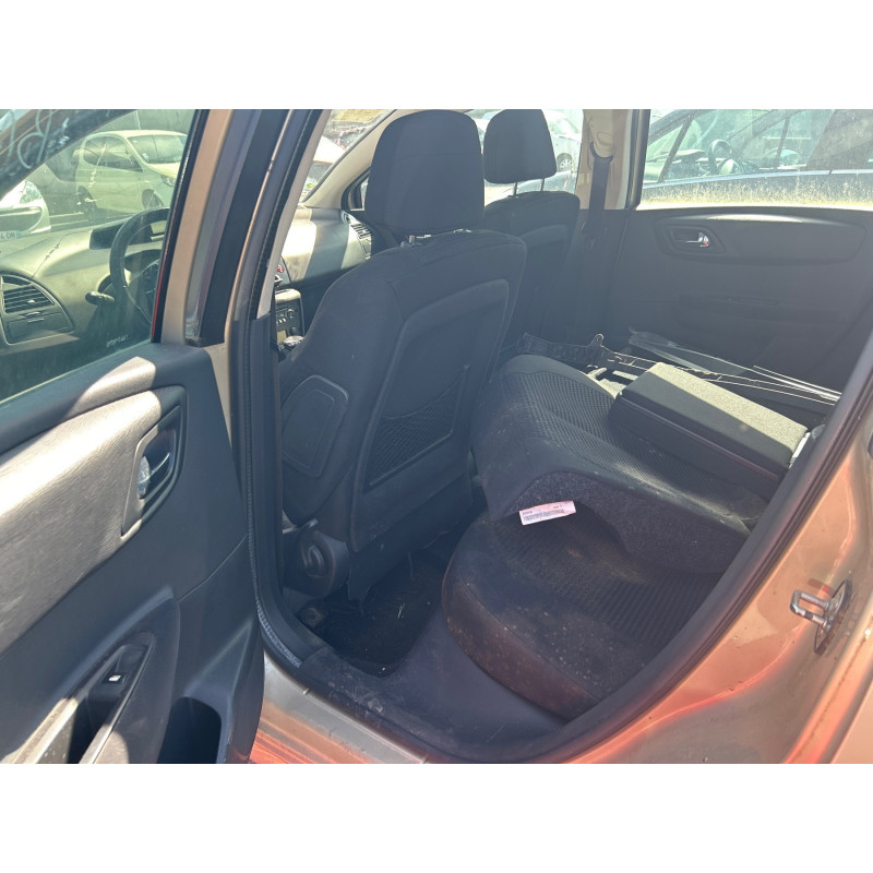 CITROEN C4 1 PHASE 1 1.6i - 16V Photo n°13
