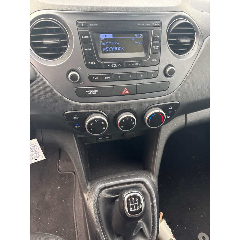 HYUNDAI I 10 2 PHASE 2 1.2i - 16V Photo n°8