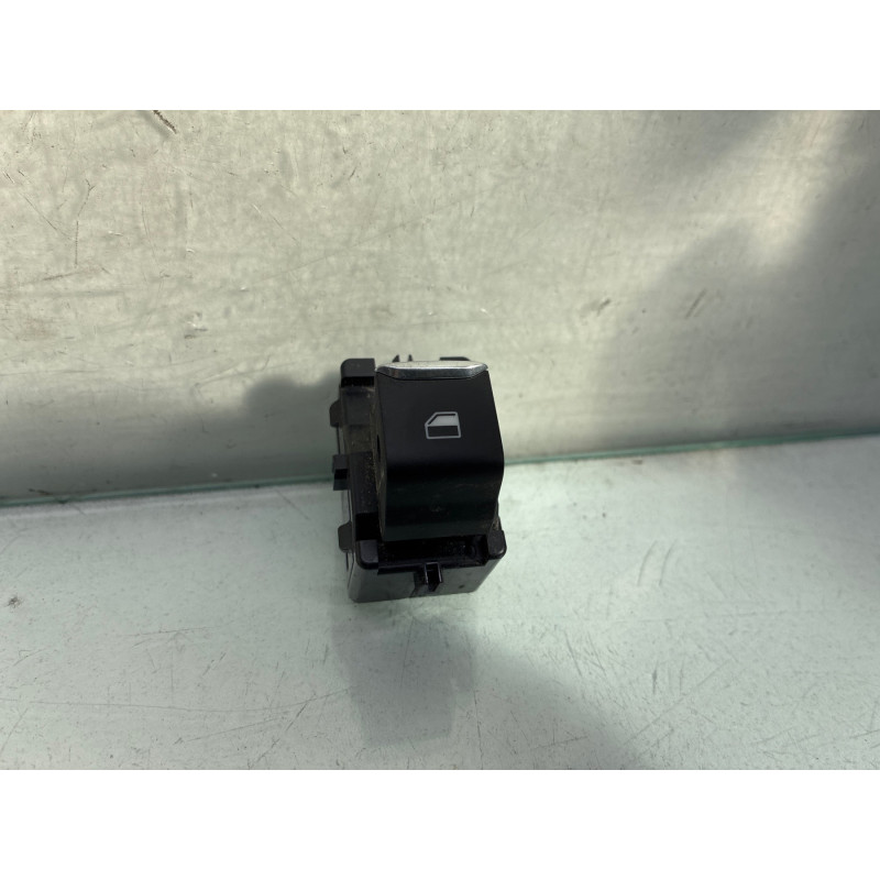 Interrupteur de leve vitre arriere gauche FORD FOCUS 4 Photo n°1