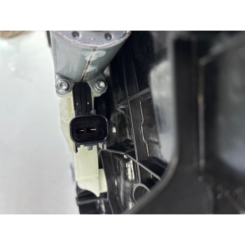 Leve vitre electrique arriere gauche FORD FOCUS 4 Photo n°4