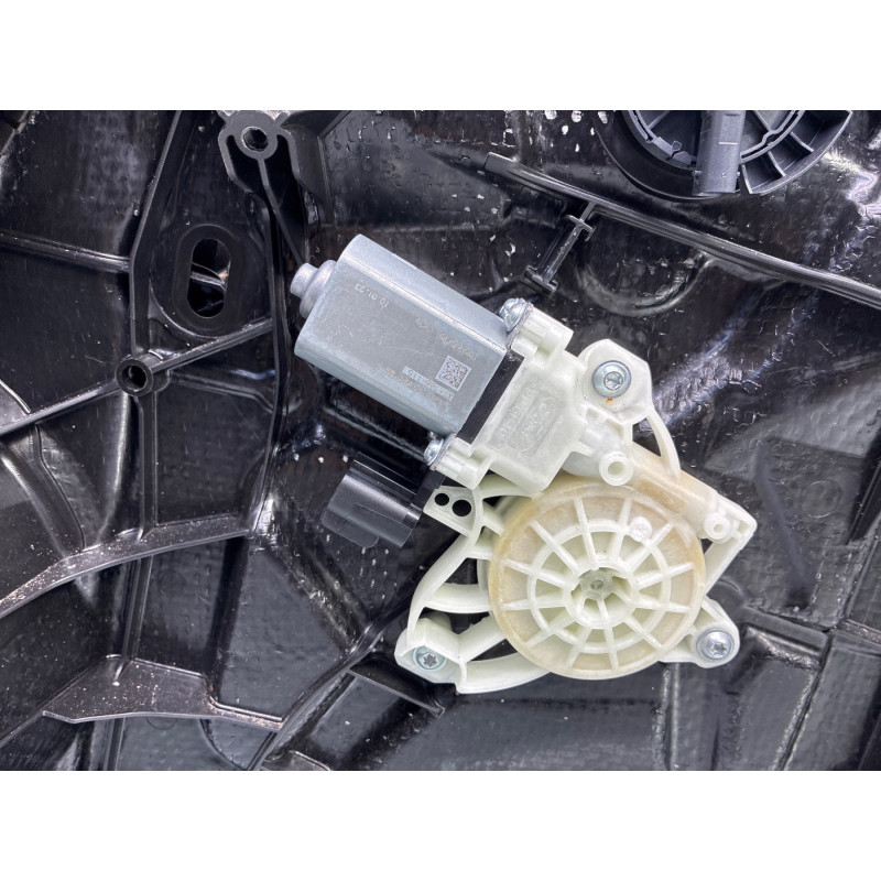Leve vitre electrique avant droit FORD FOCUS 4 Photo n°3