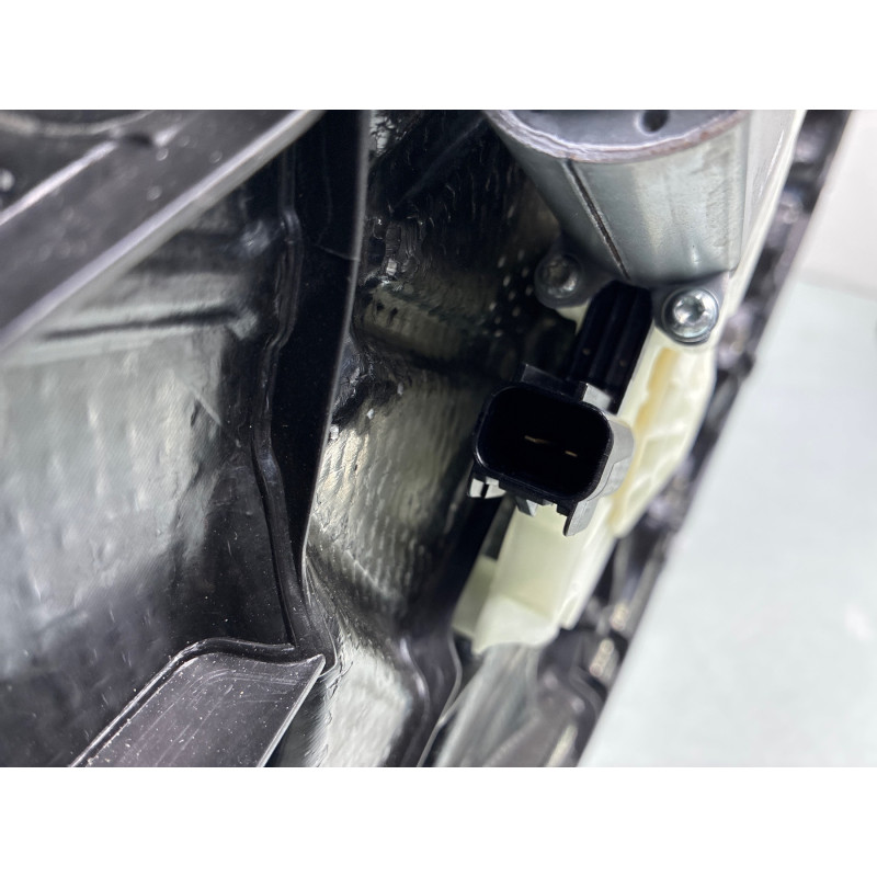 Leve vitre electrique avant droit FORD FOCUS 4 Photo n°6