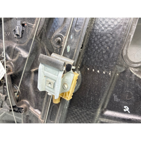 Leve vitre electrique avant gauche FORD FOCUS 4 Photo n°1