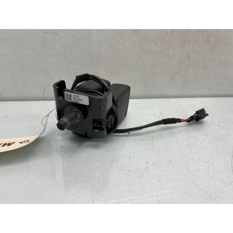 Attache ceinture arriere droit FORD FOCUS 4 Photo n°2