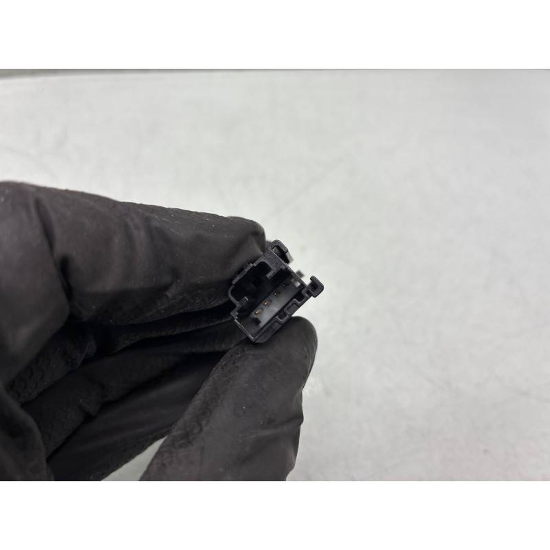 Attache ceinture arriere droit FORD FOCUS 4 Photo n°3