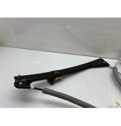 Leve vitre electrique avant droit VOLKSWAGEN POLO 5 Photo n°1