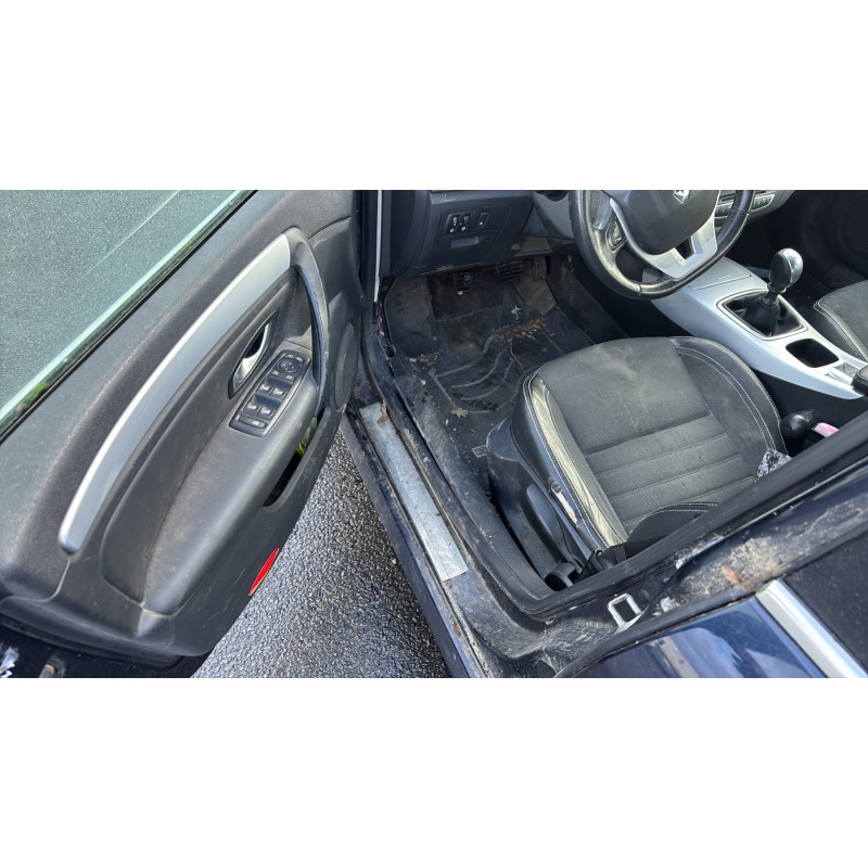 Boitier USM  RENAULT LAGUNA 3 Photo n°16