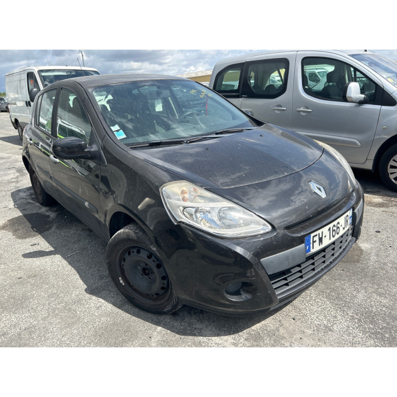 Attache ceinture arriere droit RENAULT CLIO 3 Photo n°18