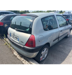 Custode arriere droit RENAULT CLIO 2