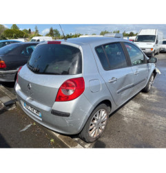 Attache ceinture arriere droit RENAULT CLIO 3