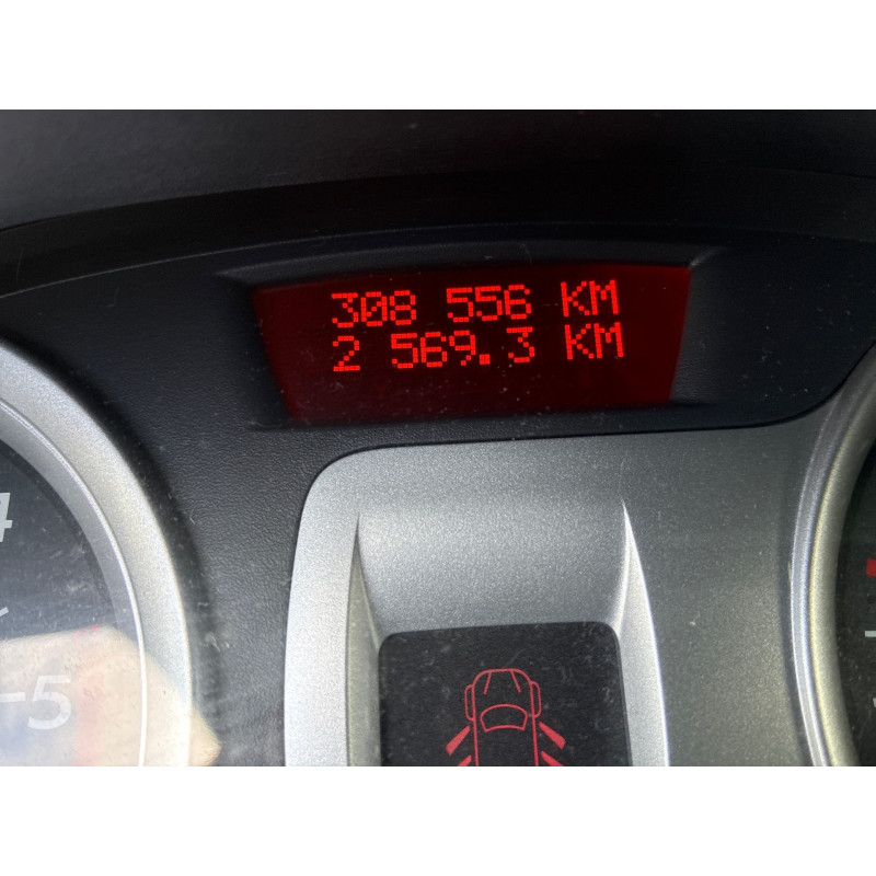 Attache ceinture arriere droit RENAULT CLIO 3 Photo n°20