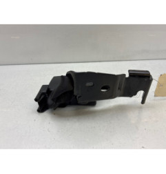Attache ceinture arriere gauche RENAULT CLIO 3