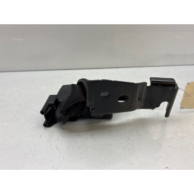 Attache ceinture arriere gauche RENAULT CLIO 3 Photo n°3