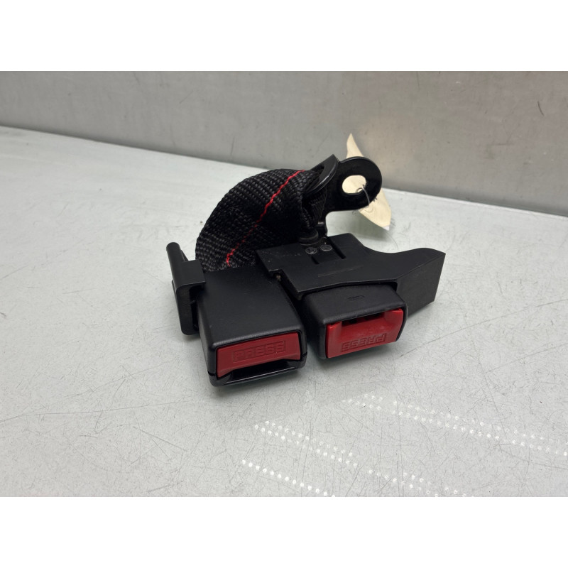 Attache ceinture arriere droit RENAULT CLIO 3 Photo n°3