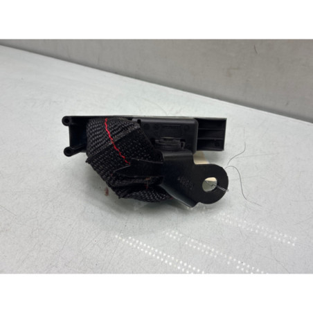 Attache ceinture arriere droit RENAULT CLIO 3 Photo n°1