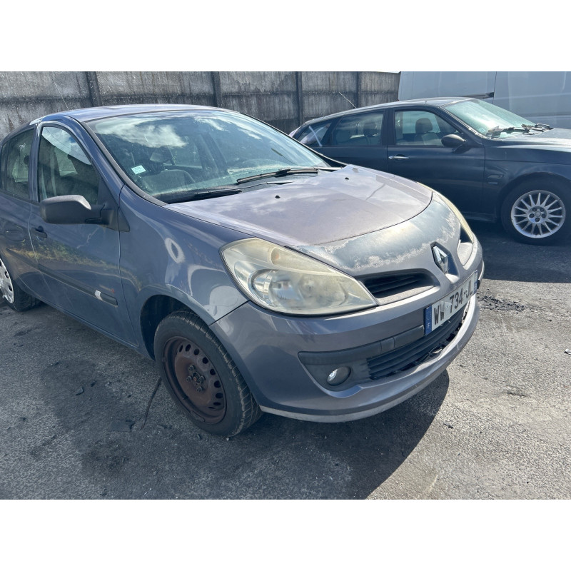 Attache ceinture arriere droit RENAULT CLIO 3 Photo n°14