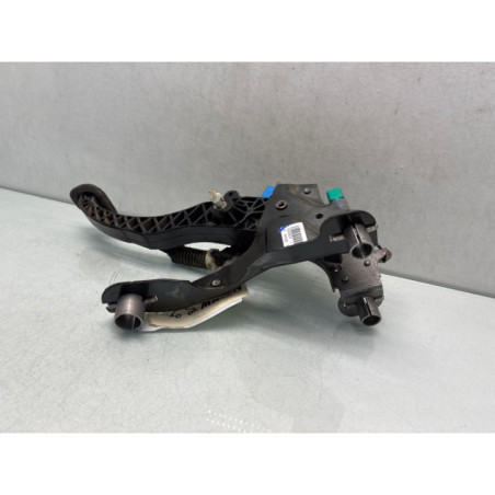 Pedale d'embrayage RENAULT MEGANE 3