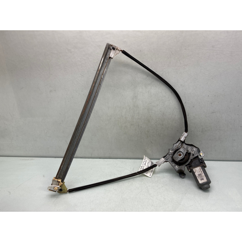 Leve vitre electrique avant gauche RENAULT CLIO 2 Photo n°2