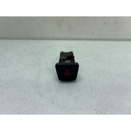 Bouton de warning FORD FOCUS 4