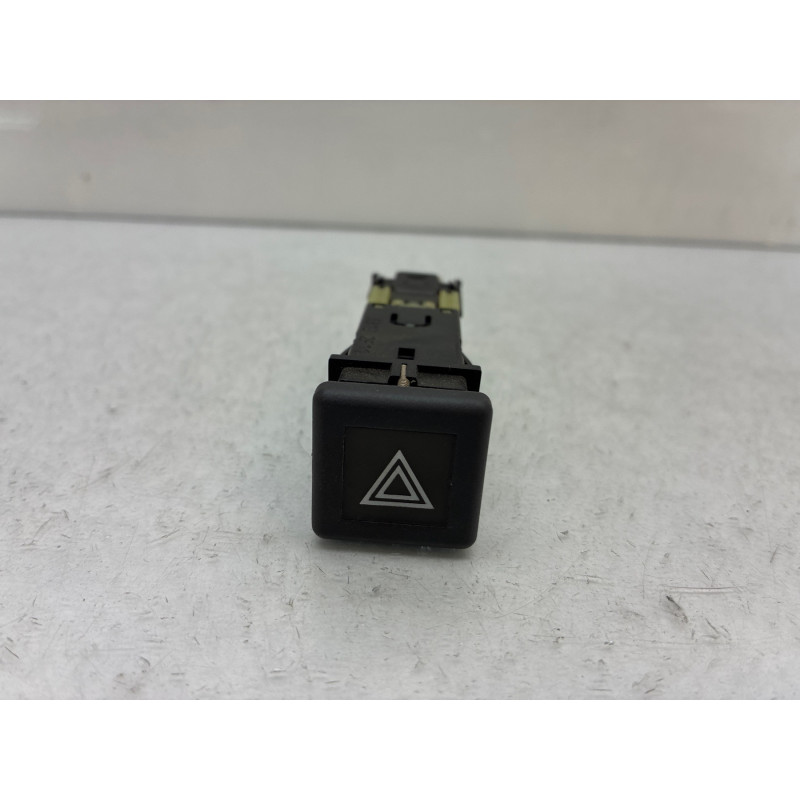Bouton de warning PEUGEOT 405 Photo n°2