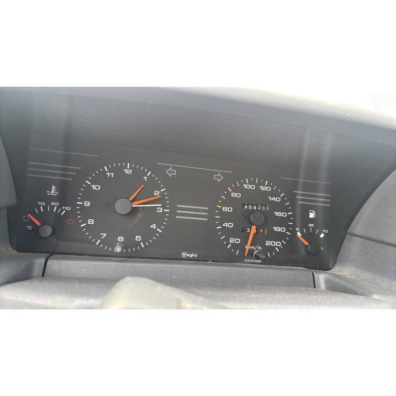 Bouton de warning PEUGEOT 405 Photo n°18